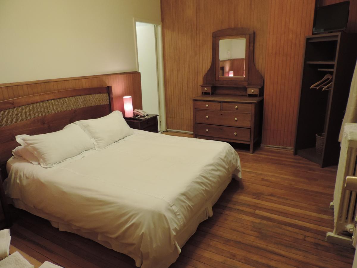 Hostal Oro Fueguino Punta Arenas Buitenkant foto