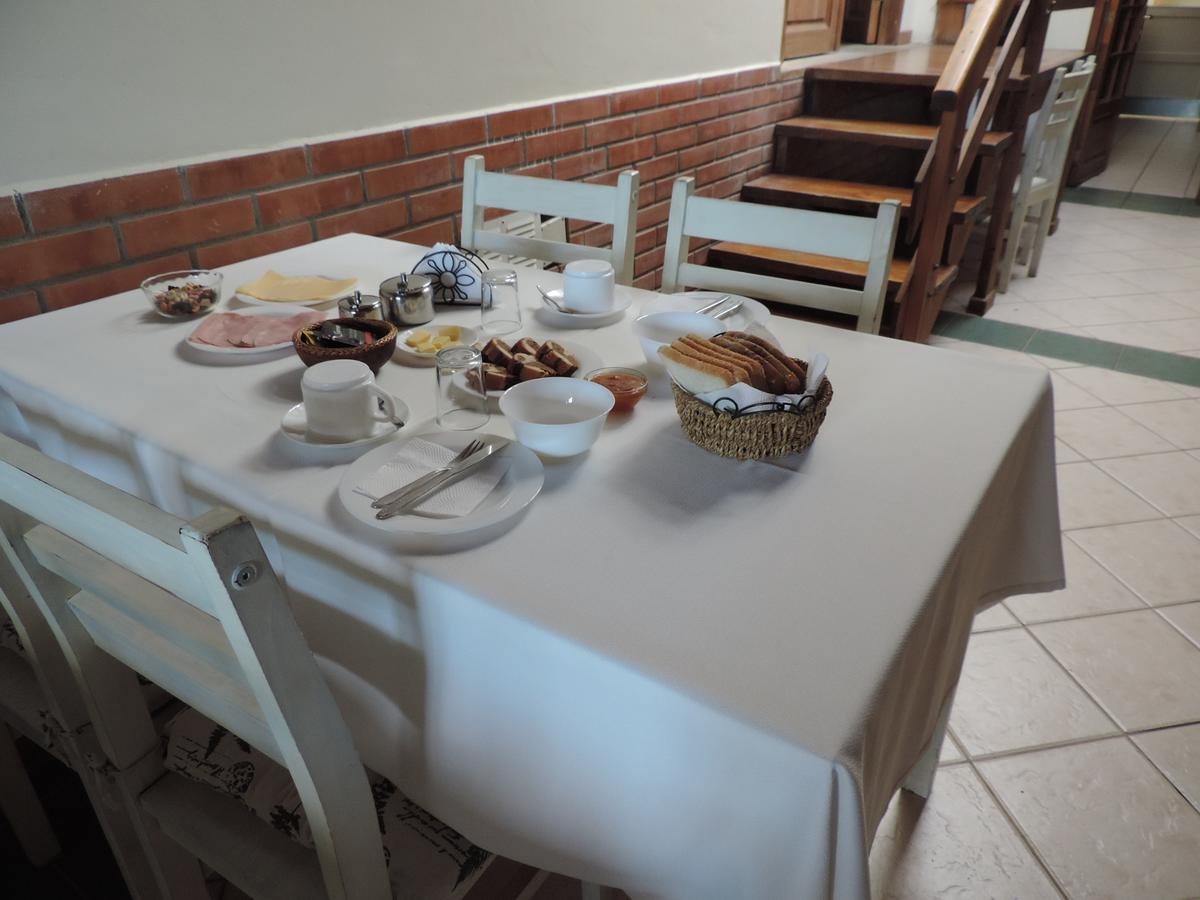 Hostal Oro Fueguino Punta Arenas Buitenkant foto