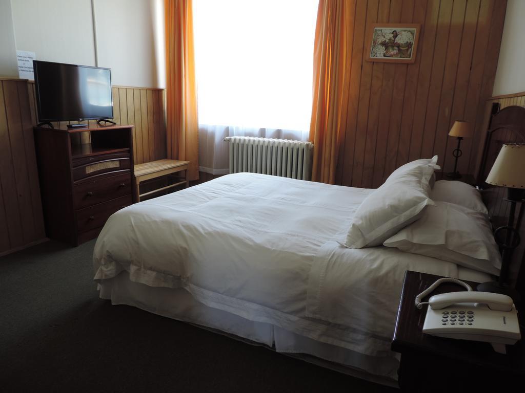 Hostal Oro Fueguino Punta Arenas Buitenkant foto