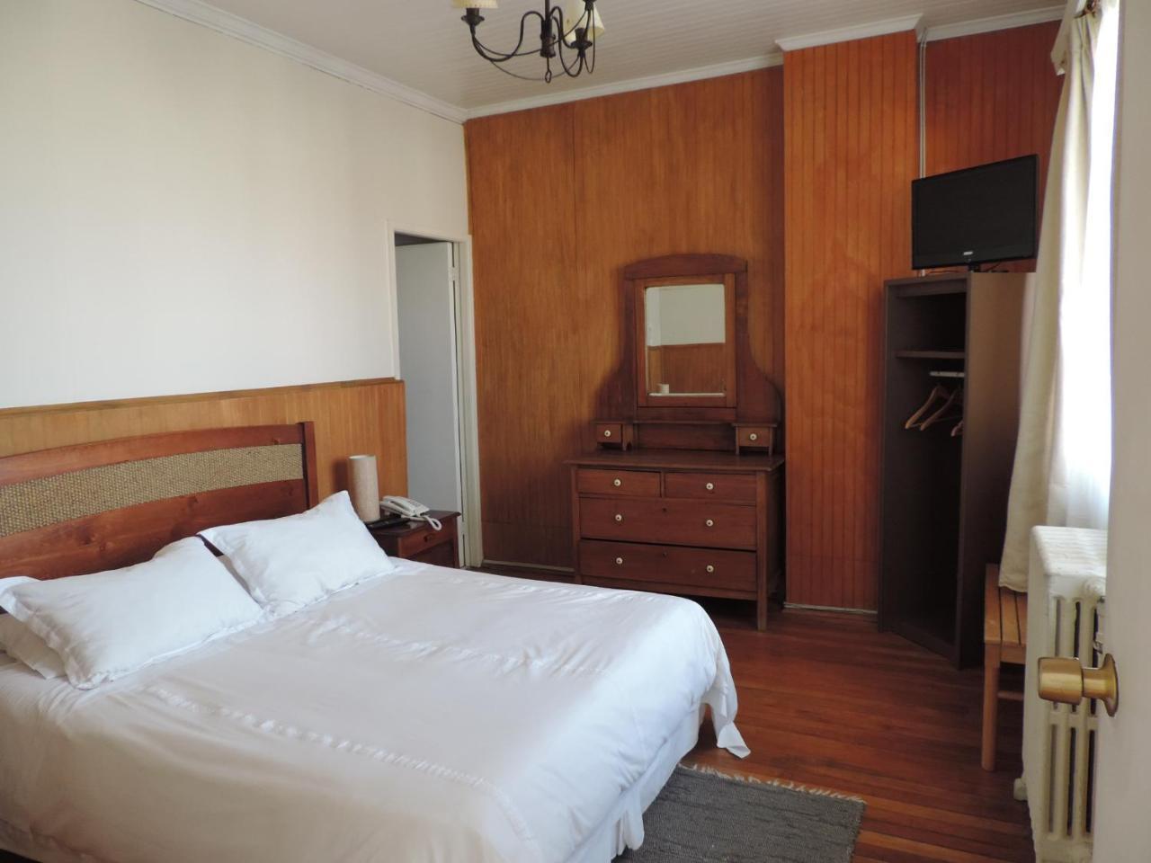 Hostal Oro Fueguino Punta Arenas Buitenkant foto
